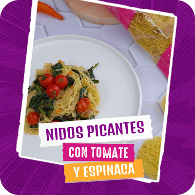 Nidos picantes con tomate y espinaca