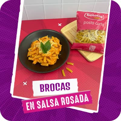 Brocas en salsa rosada